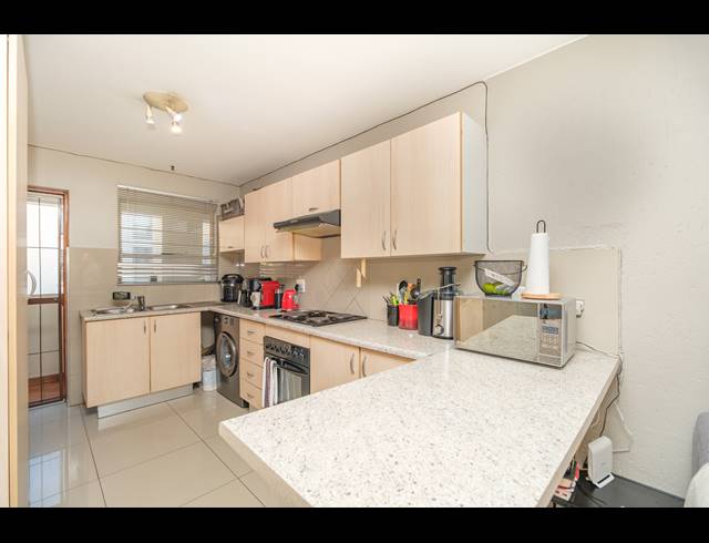 2 BEDROOM APARTMENT FOR SALE IN BLACKHEATH